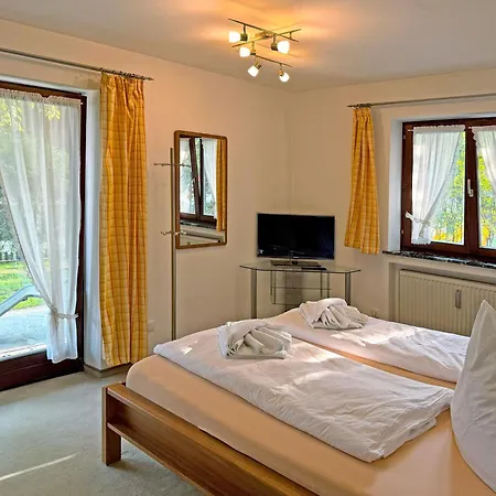 2 Min Zum - Zum Schweizer Mit Balkon Oder Terrasse In Seehausen A Staffelsee